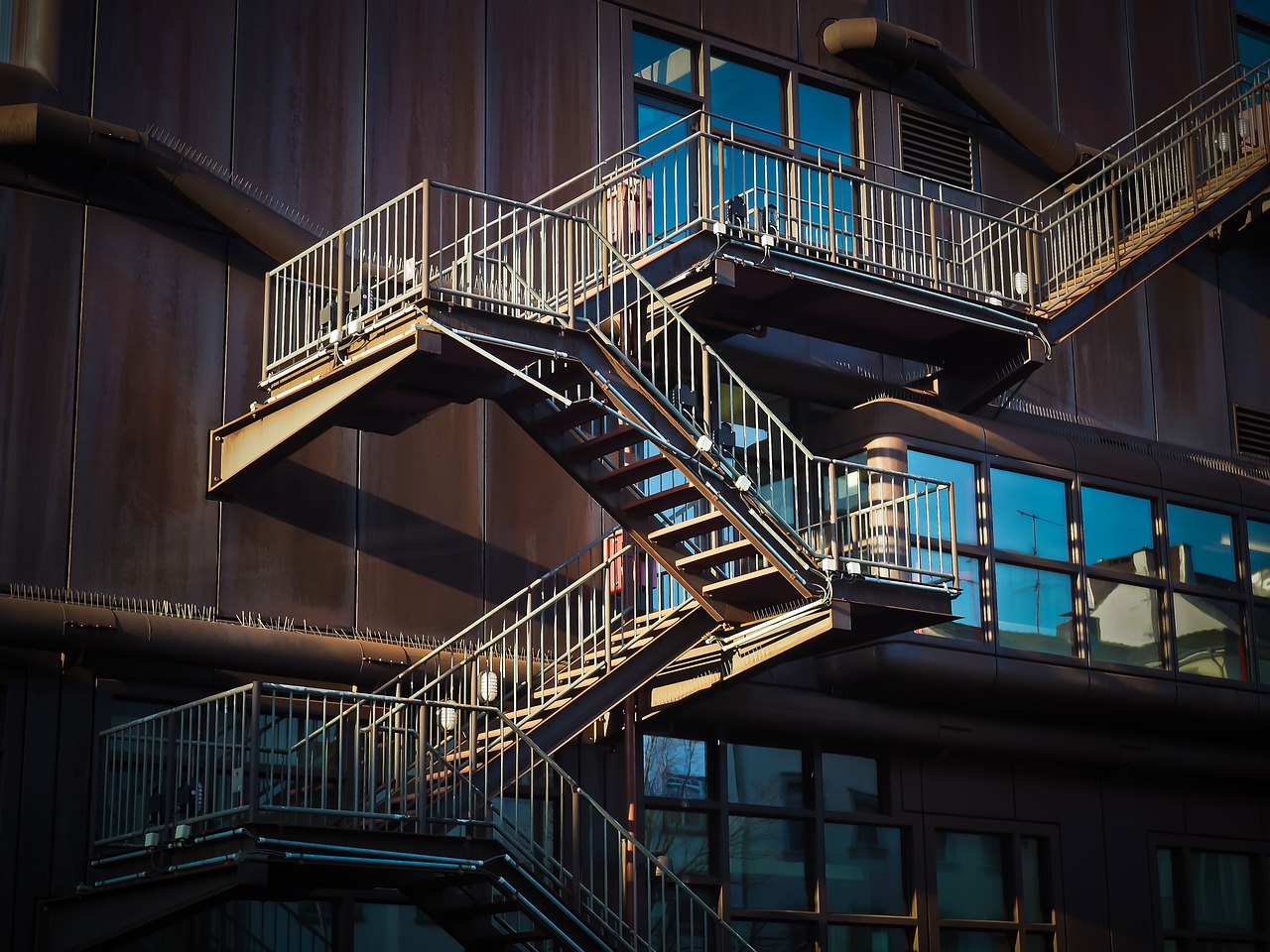stairs, building, architecture-1229149.jpg